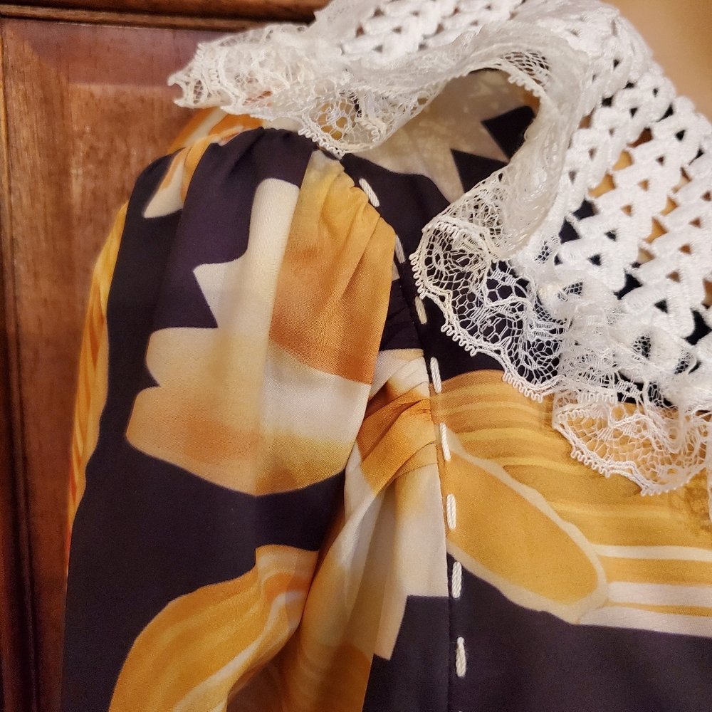 Dress - Picture 9 of 16